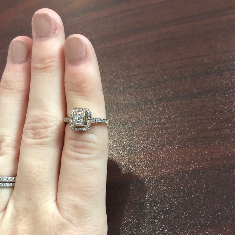 Rose gold diamond ring
